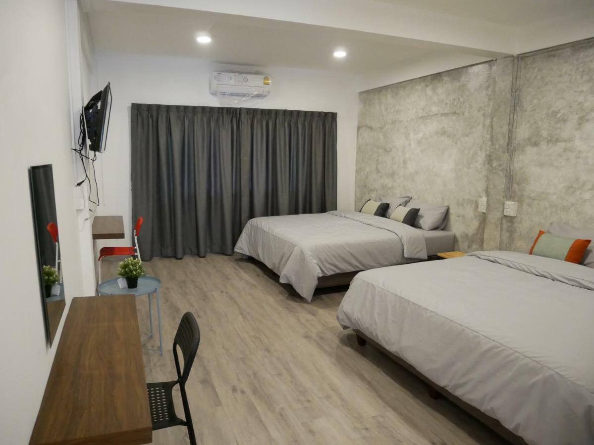 Np House Pratunam Бангкок Экстерьер фото