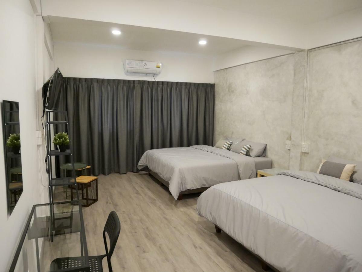 Np House Pratunam Бангкок Экстерьер фото